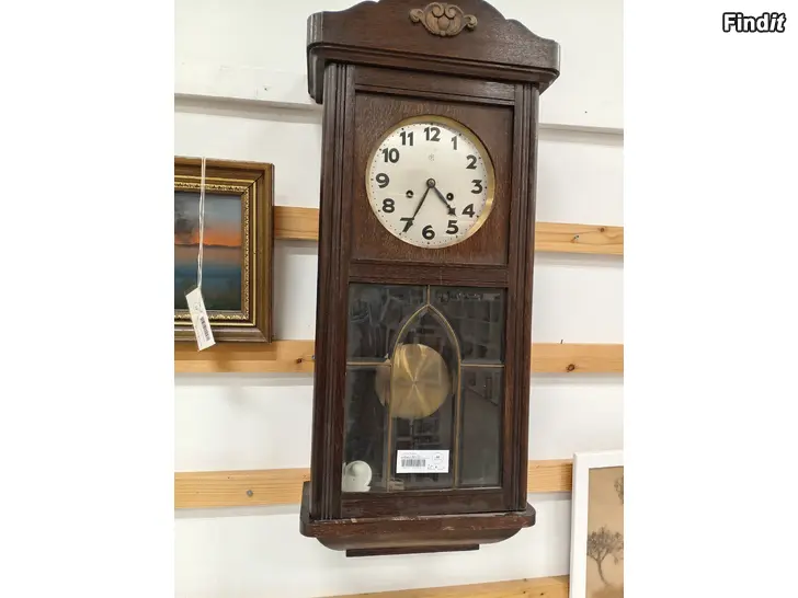 Myydään Seinäkello