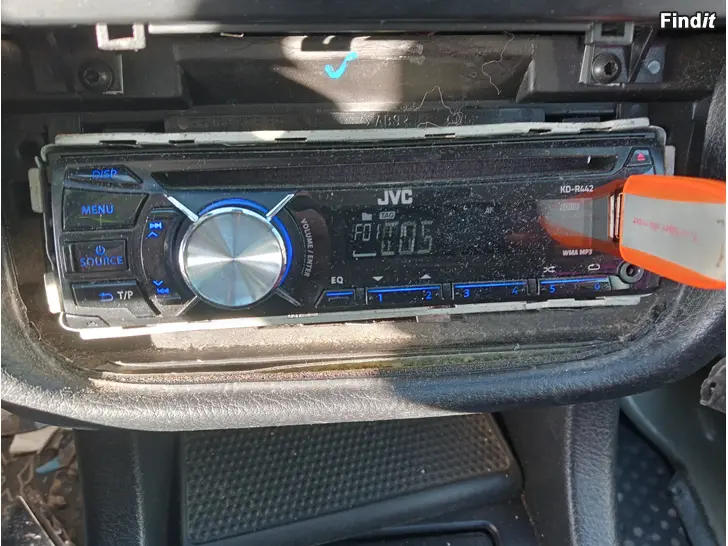 Myydään JVC autoradio KD-R442 CD/MP3/AUX/USB