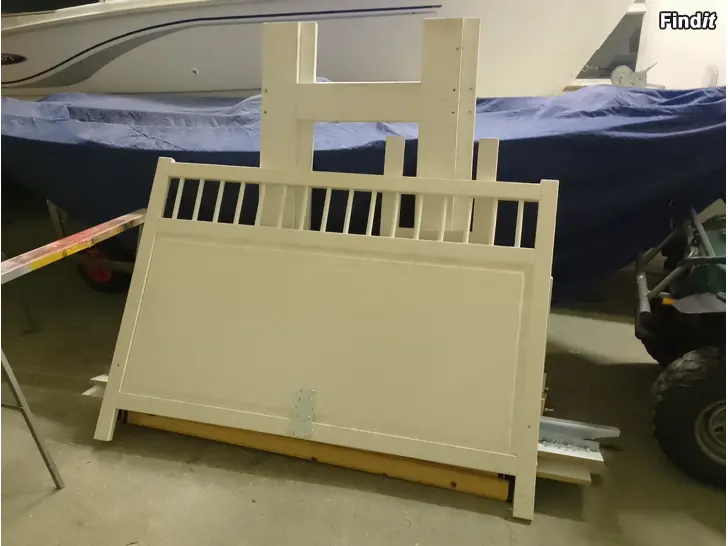 Säljes Högsäng och dubbelsäng stomme