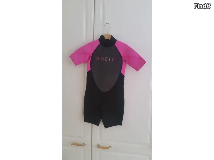 Myydään O Neill märkäpuku koko 6 pink/musta  -hinta 20e