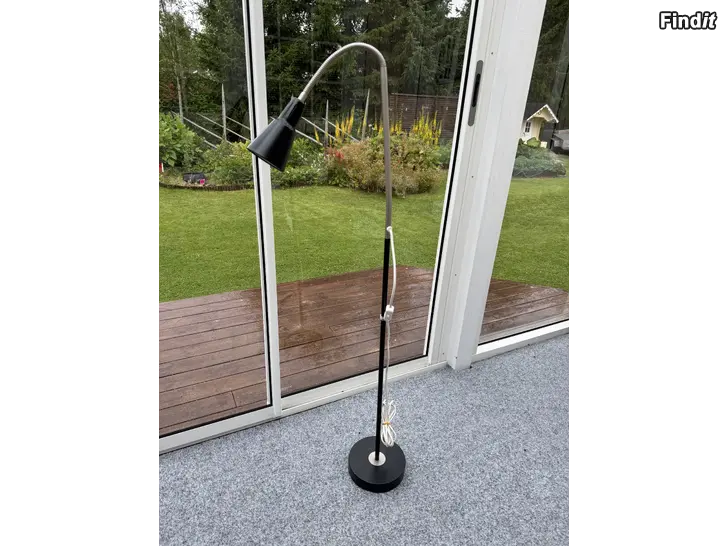 Säljes IKEA  Kvart golvlampa