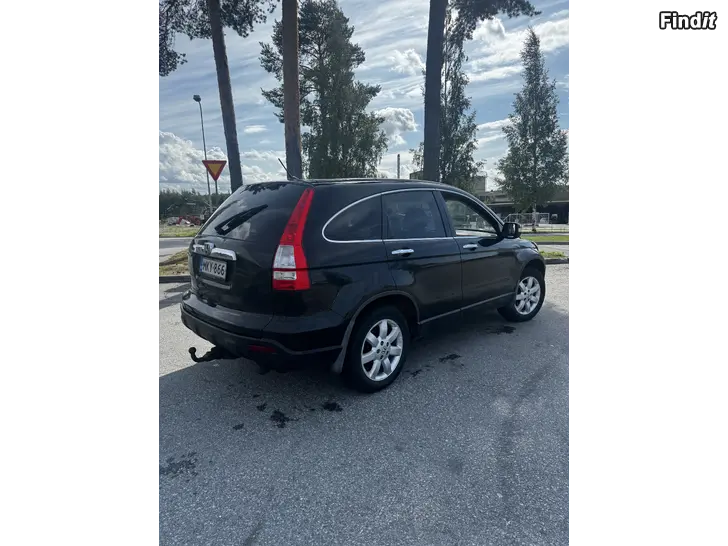 Myydään Honda cr-v