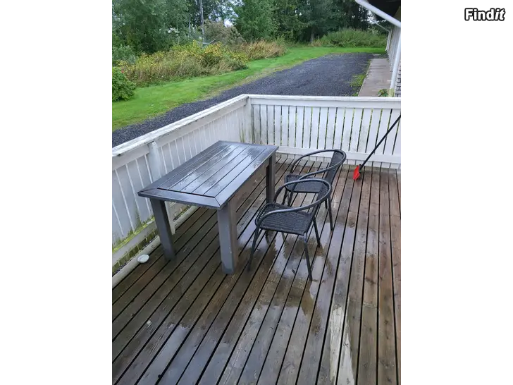 Säljes Puutarhapöytä