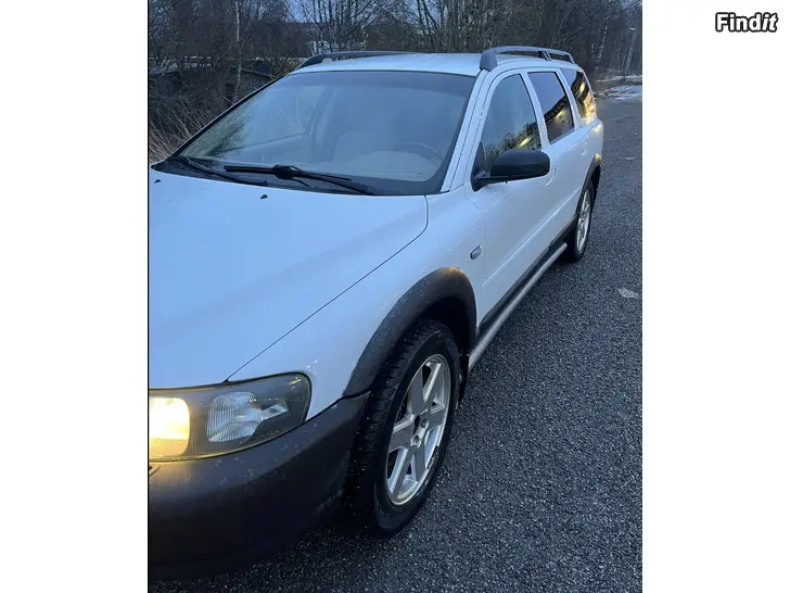 Myydään Volvo XC 70 D5 AWG