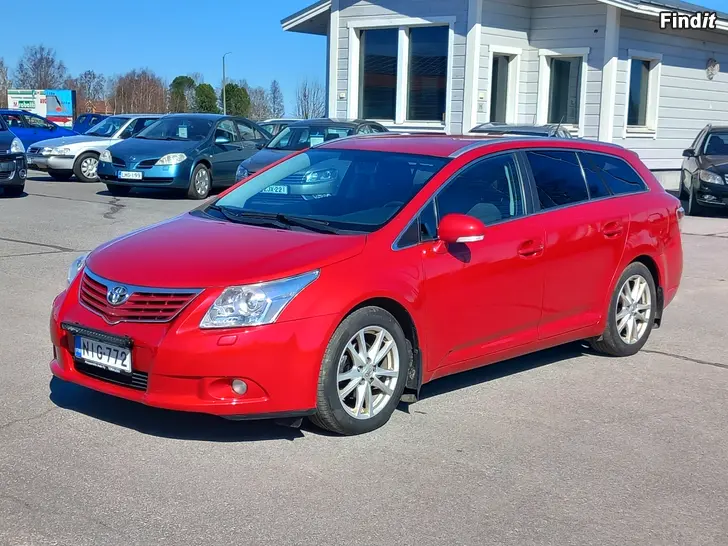 Myydään Toyota Avensis 2.0 D-4D Sol Edition Farm