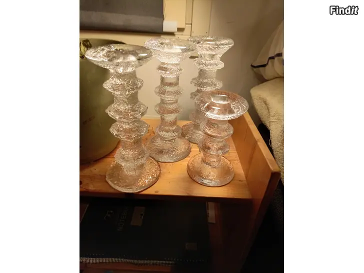 Myydään Festivo kyntteliköt