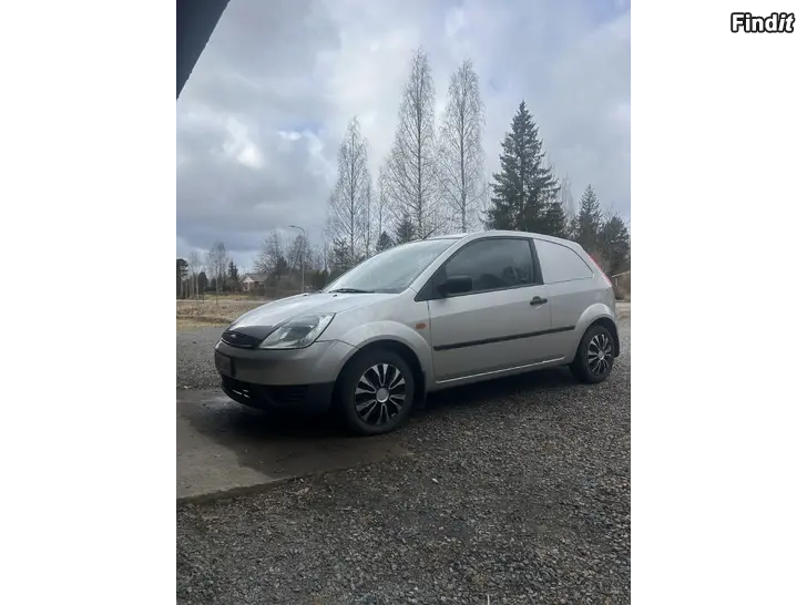 Myydään Ford Fiesta Van 1.3 -05 HIENOKUNTOINEN