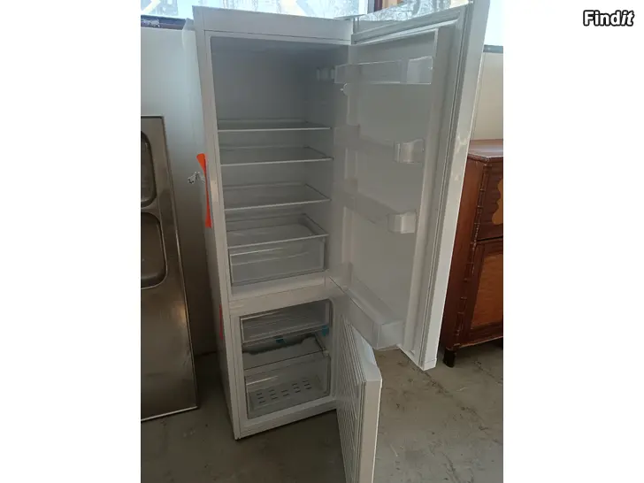 Myydään Kyl och frys