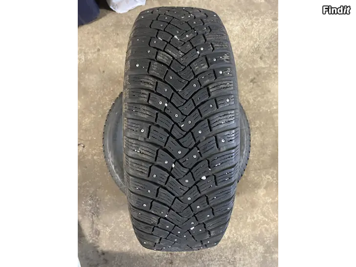 Myydään 195/65/15 continental 2kpl