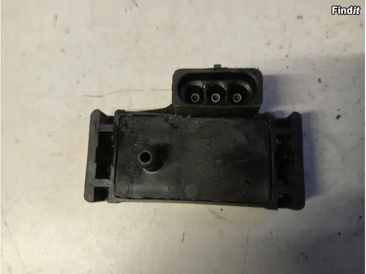 Myydään Volvon alipaineanturi MAP 8765013 GM