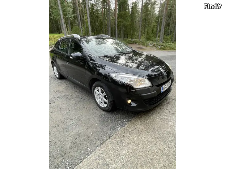 Säljes Renault Megane Sport Tourer 1,4 T 130hv 6MT Groove