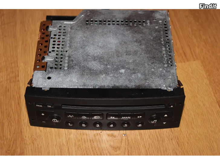 Myydään CD spelare