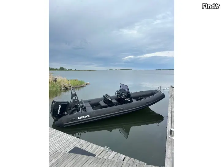 Säljes Brig Navigator 700 + Evinrude G2 225