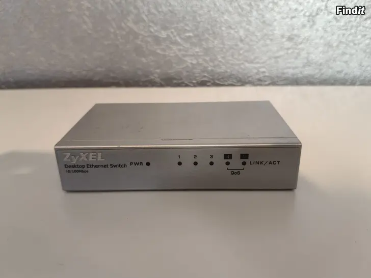 Säljes Zyxel Switch