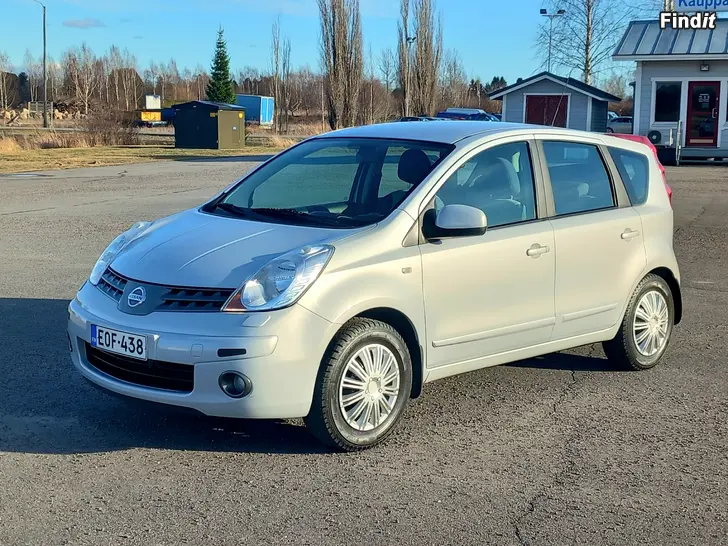 Säljes Nissan Note 1.6 Bensa 110hv AC 5-ov