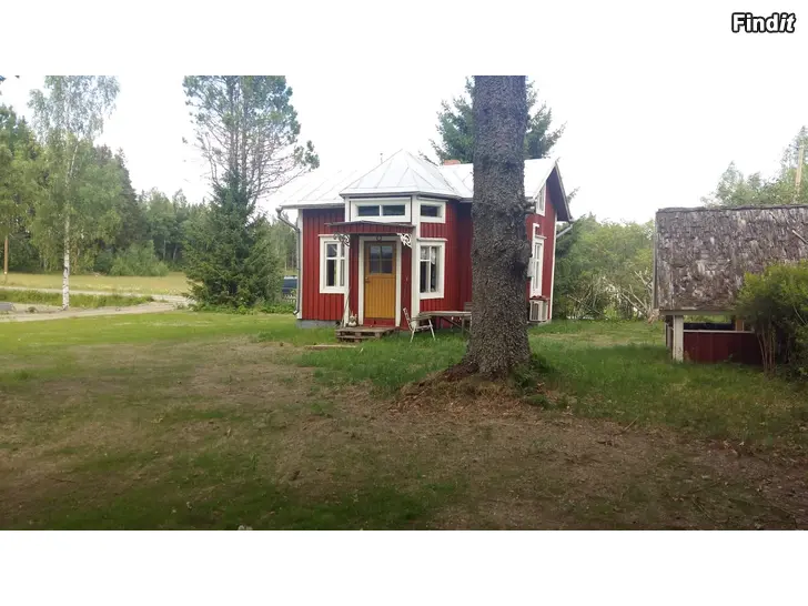 Säljes Säljes morsmorsstuga i långåminne