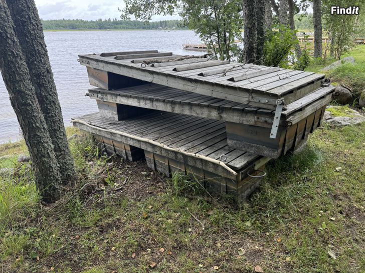 Myydään Laituri