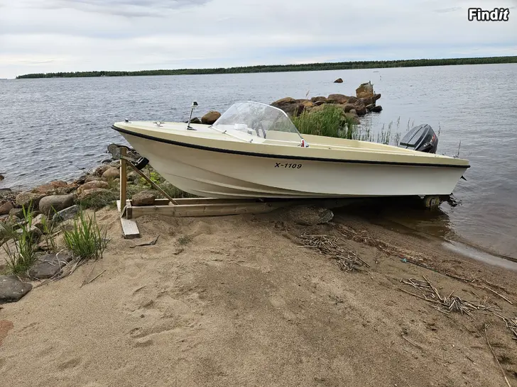 Säljes Marino Mustang V-15