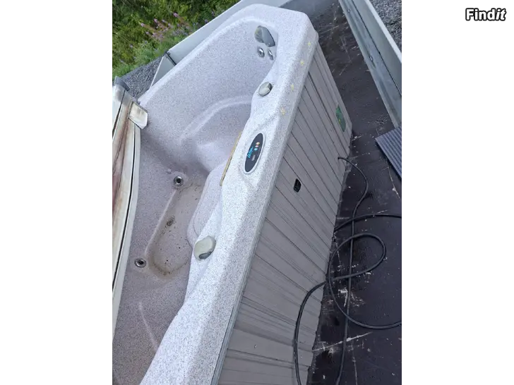 Säljes Säljes Jacuzzi