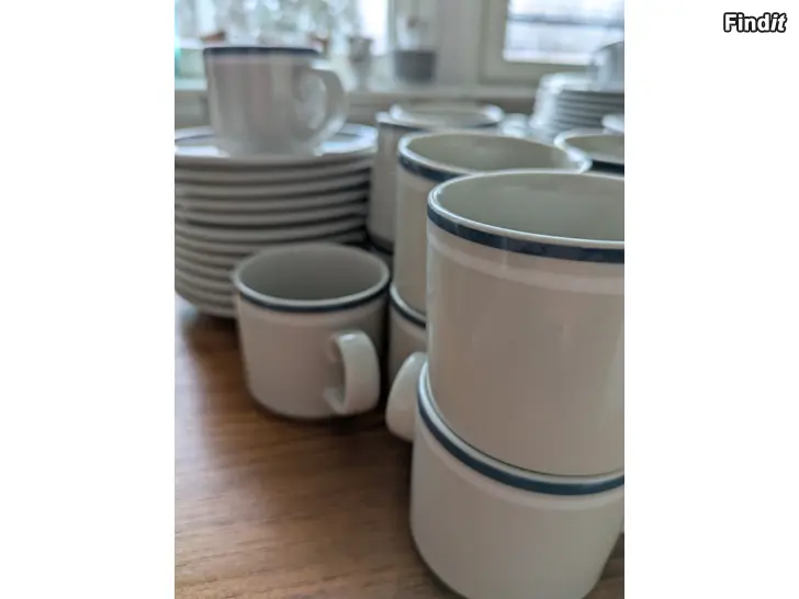 Säljes Arabias Pilvi kaffekoppar