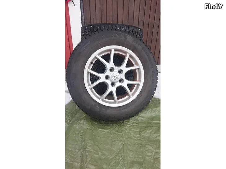 Säljes Vinterdäck Nissan qashqai