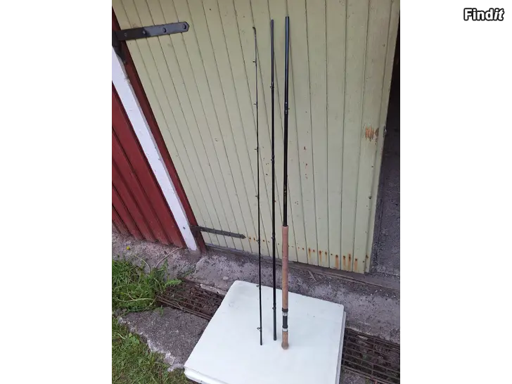 Myydään 2 käden perhovapa 10/11 luokkanen 14 jalkanen