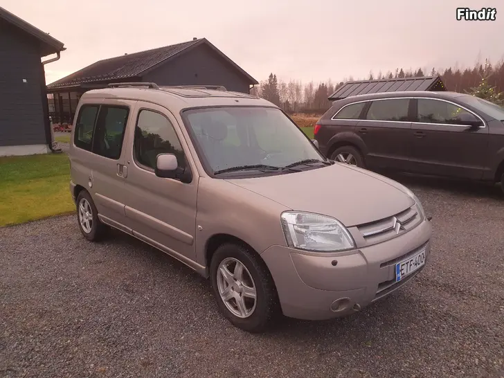 Myydään Citroen berlingo bensin nybesiktad 5pers