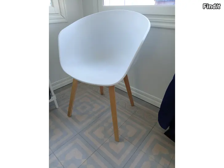 Myydään About A Chair AAC22 tuoli, valkoinen 2.0 - lakattu tammi
