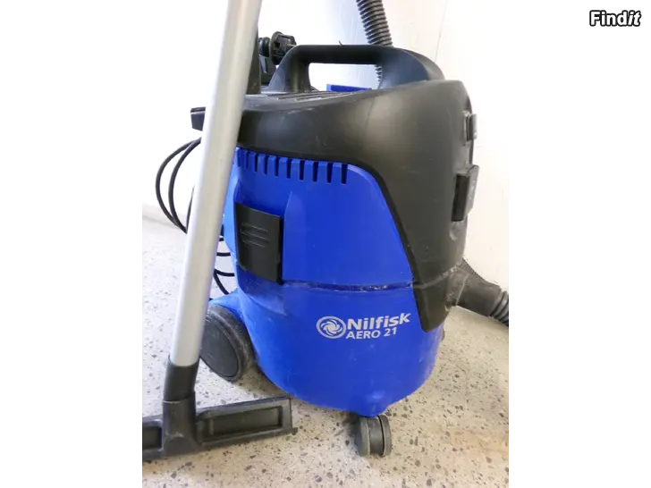Säljes Nilfisk Torr Våt dammsugare