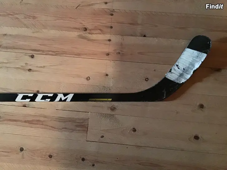 Säljes Hockeyklubba CCM 8år