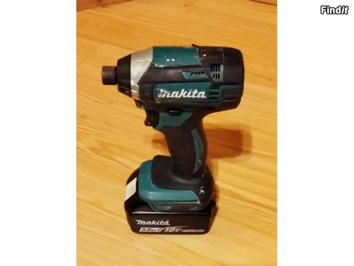 Myydään Makita iskevä ruuvinväännin + 5.0Ah akku