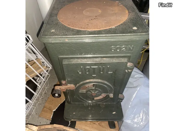 Myydään Jötul 602N