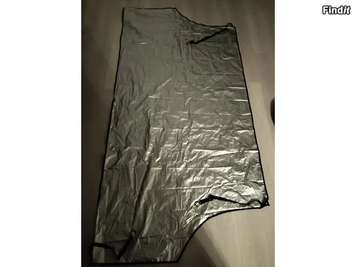 Myydään Tuulilasinsuoja