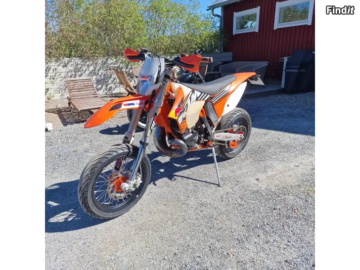 Myydään KTM exc 250 -15