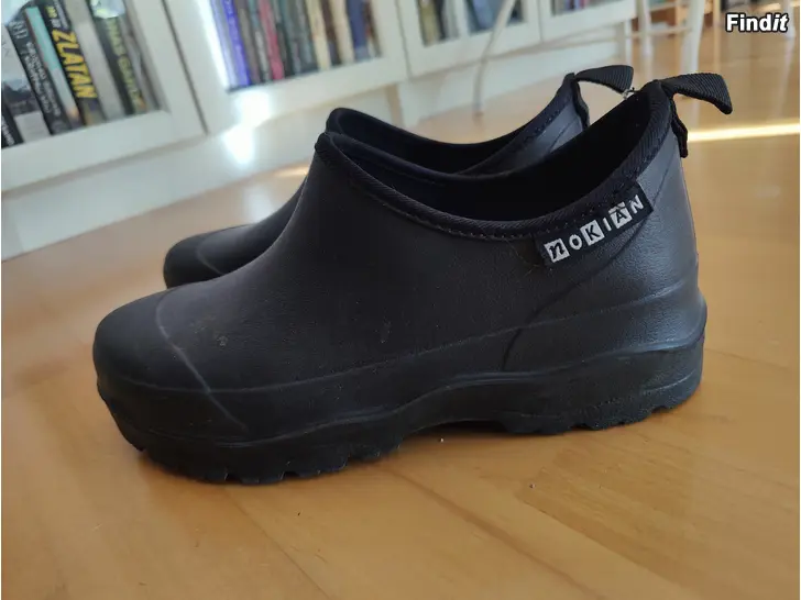 Säljes Låga gummistövlar