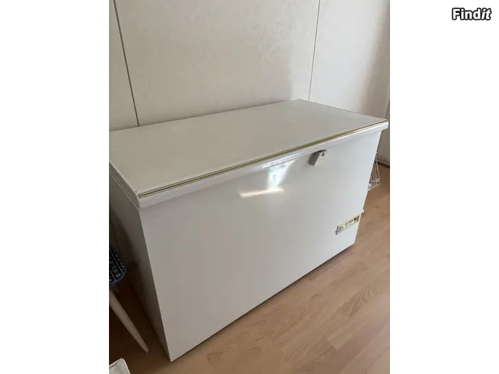 Säljes Frysbox 250 l