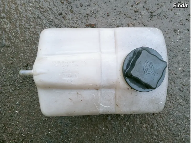 Myydään Volvo 240 paisuntasäiliö 463604