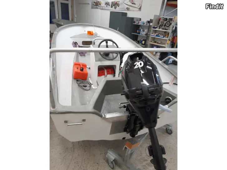 Myydään Auktionen avslutas på söndag