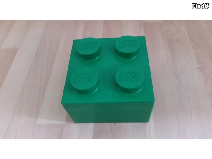 Myydään Lego 4-nuppinen säilytyslaatikko vihreä -hinta 6e