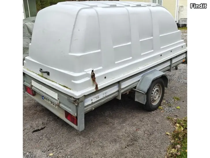 Myydään Kuomukärry