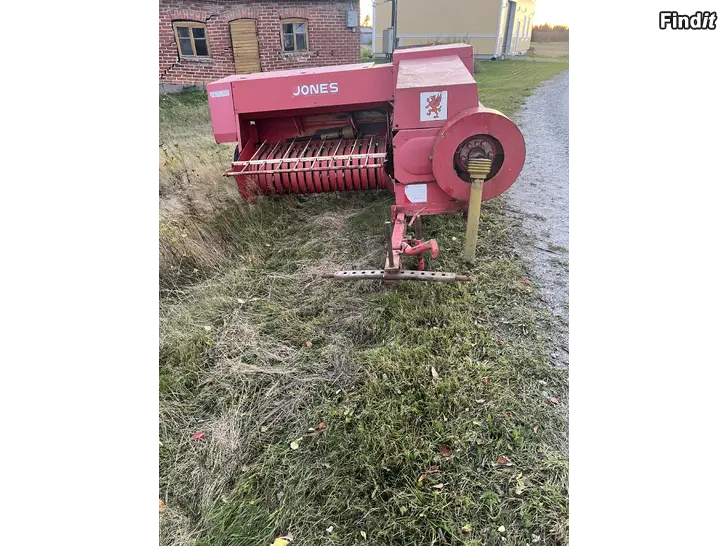 Säljes Äldre jordbruksmaskiner