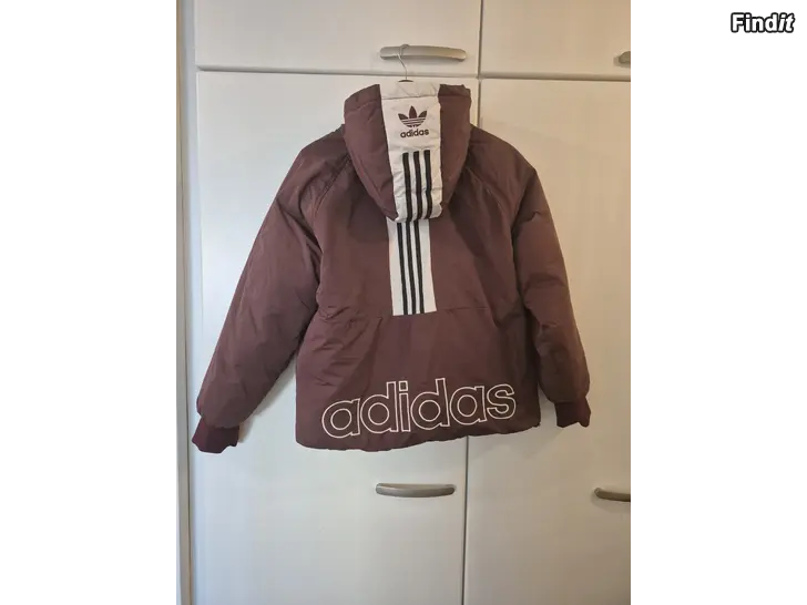 Myydään Adidas vinterjacka