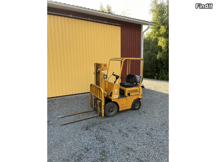 Säljes Datsun gaffeltruck