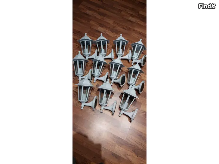 Säljes Utelampor för vägg 11 st