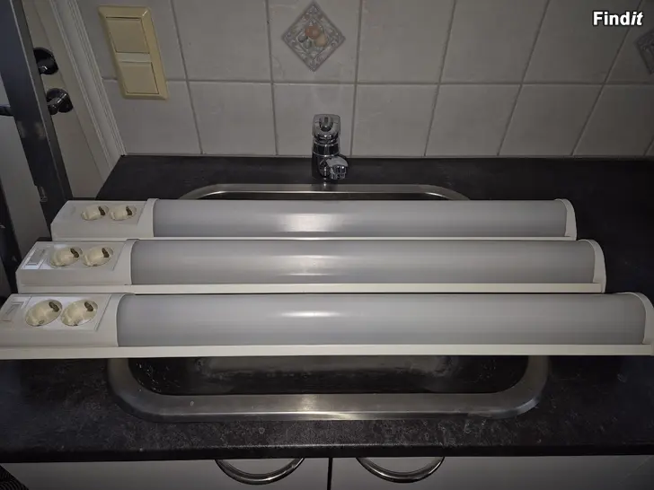 Myydään Bänkbelysningsarmaturer 3st
