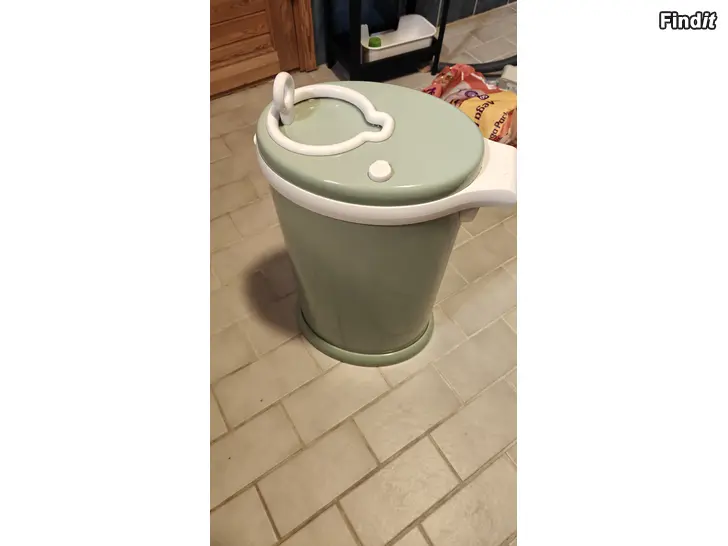 Myydään Ubbi blöjroskis