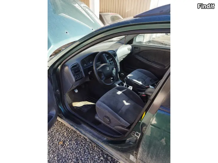 Paketbil Säljes Toyota avensis 2.0td paketbil
