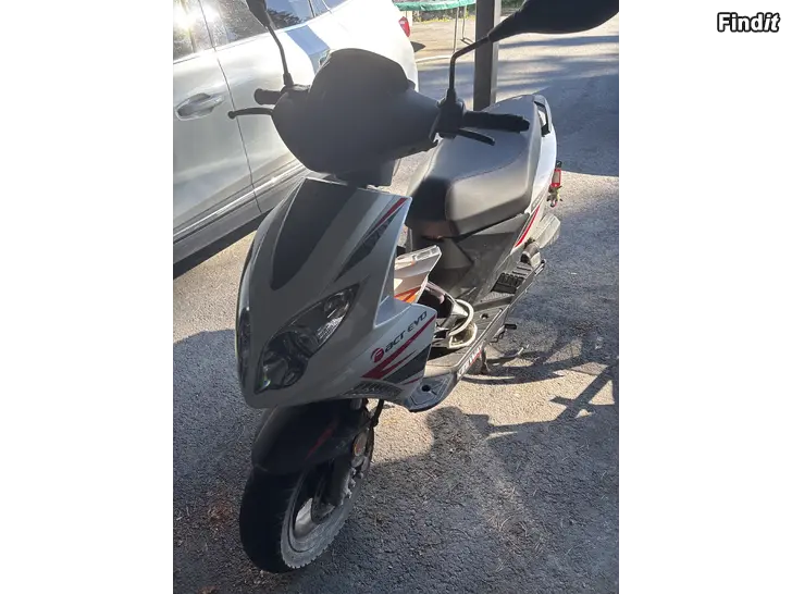 Säljes Keeway F-act evo 50 4T