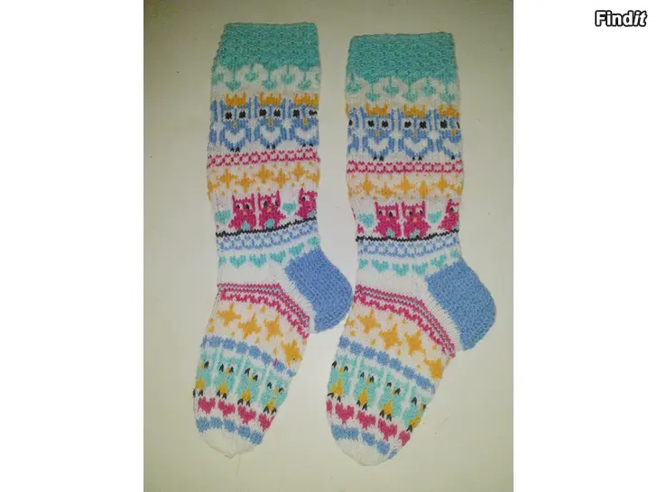 Myydään Pöllösukat