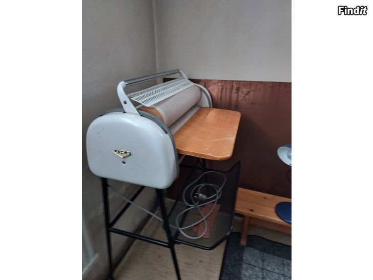 Säljes Mangel på stativ